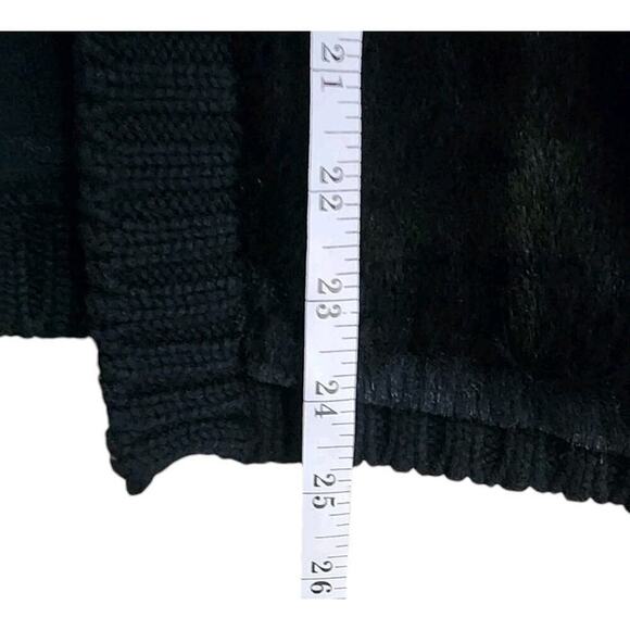 Chico's Black Faux Fur Vest Size 2 US L Sleeveless Open Front Knit Classic - Picture 4 of 7